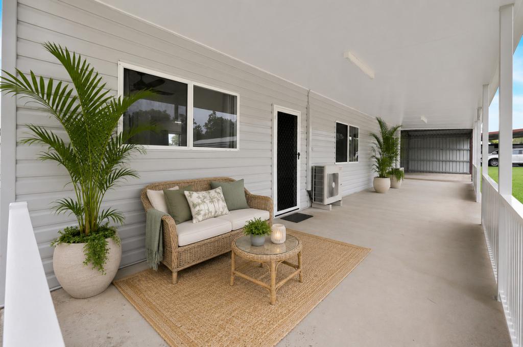 19 Murphy St, Seaforth, QLD 4741