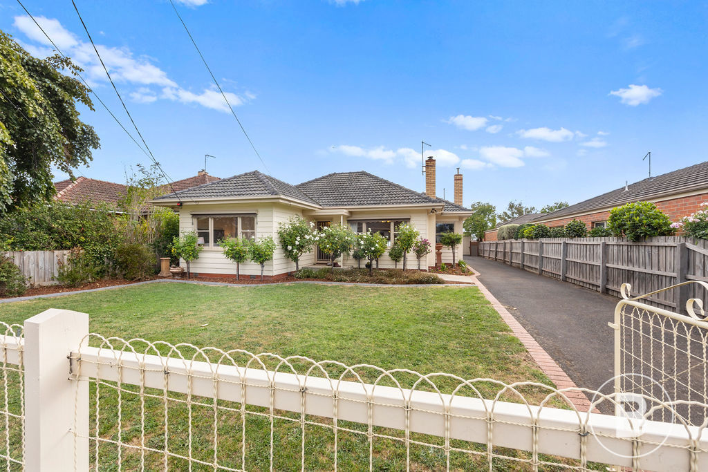 6 Cardigan Ave, Alfredton, VIC 3350