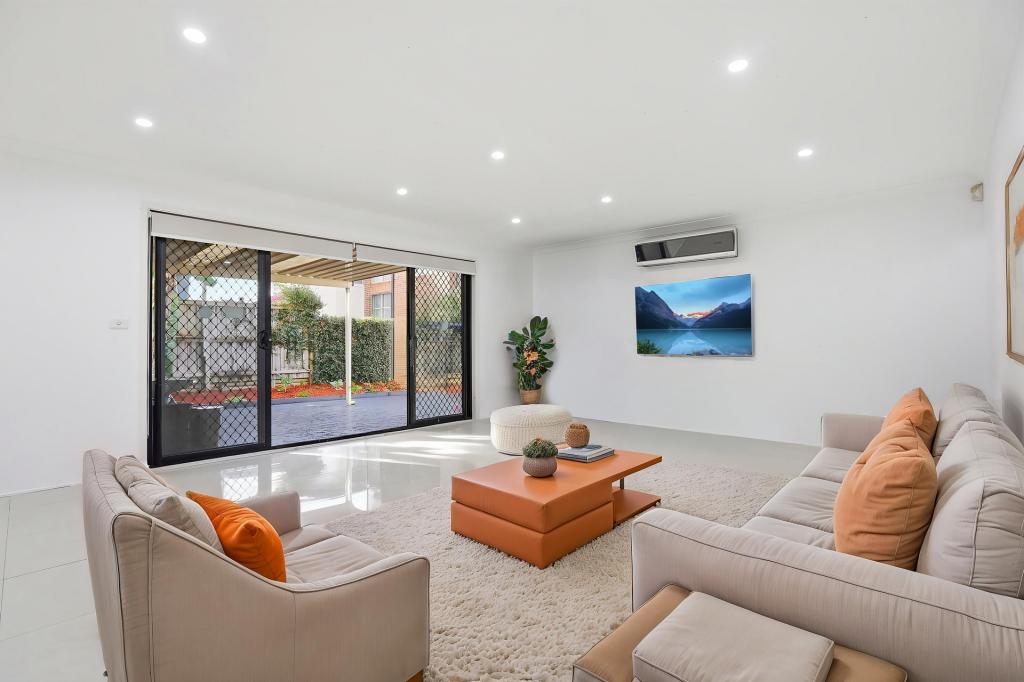 17 Clonmore St, Kellyville Ridge, NSW 2155