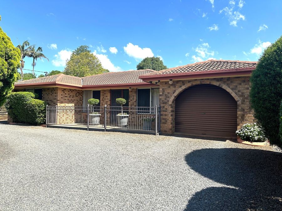 16 Perry St, Harlaxton, QLD 4350