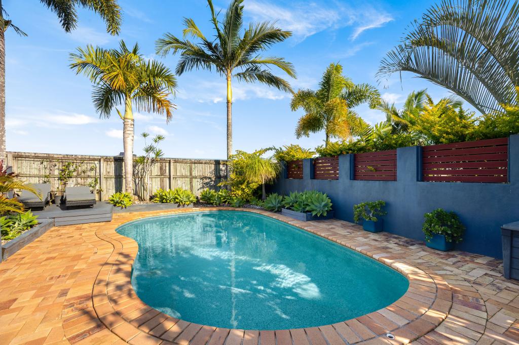 18 Mona Ct, Bli Bli, QLD 4560