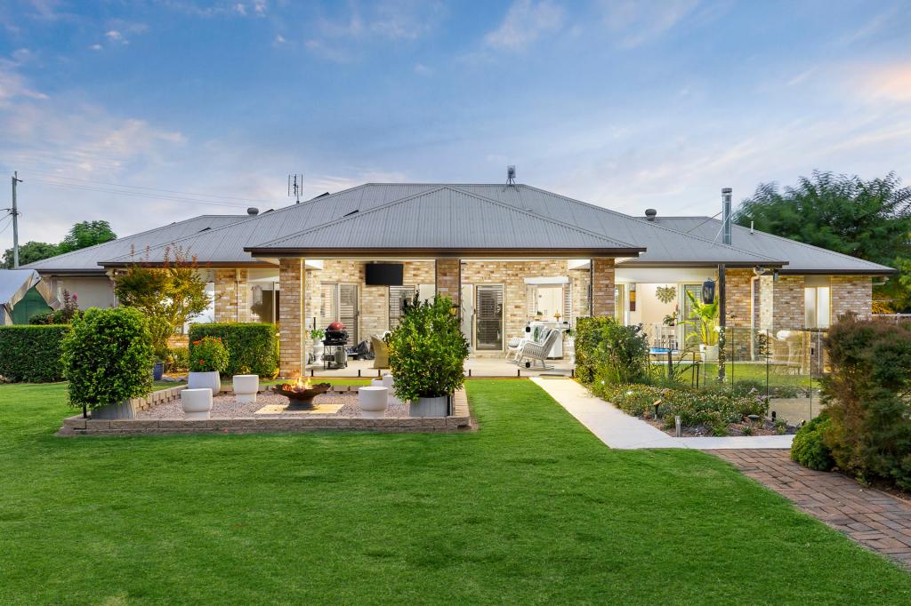 4 Jacaranda Dr, Laidley, QLD 4341