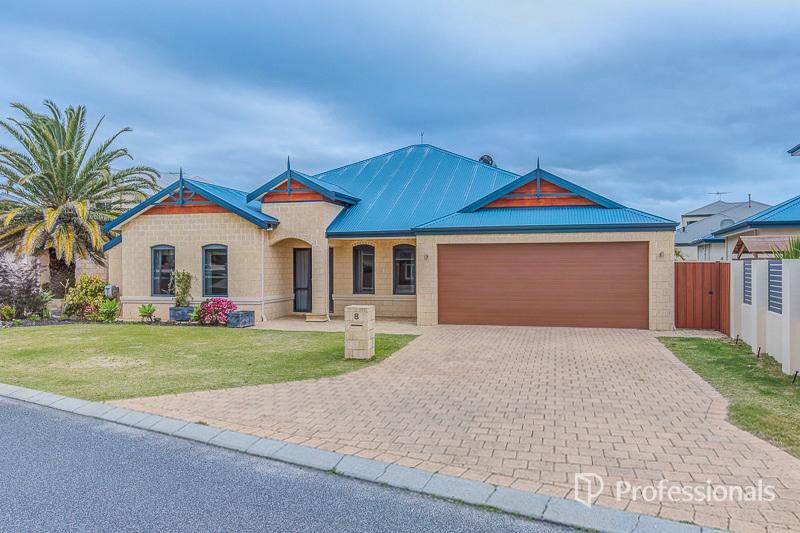 8 Madeira Turn, Hillarys, WA 6025