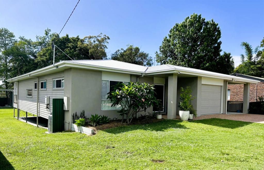 47 Bishop Rd, Beachmere, QLD 4510