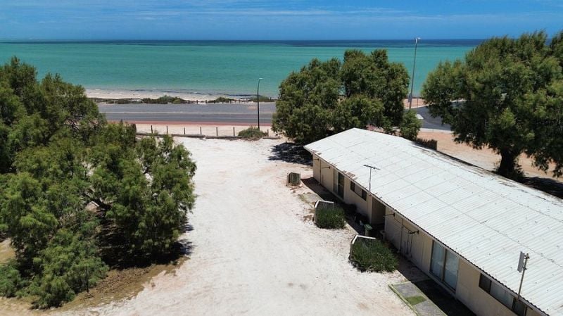 2 Denham Rd, Denham, WA 6537