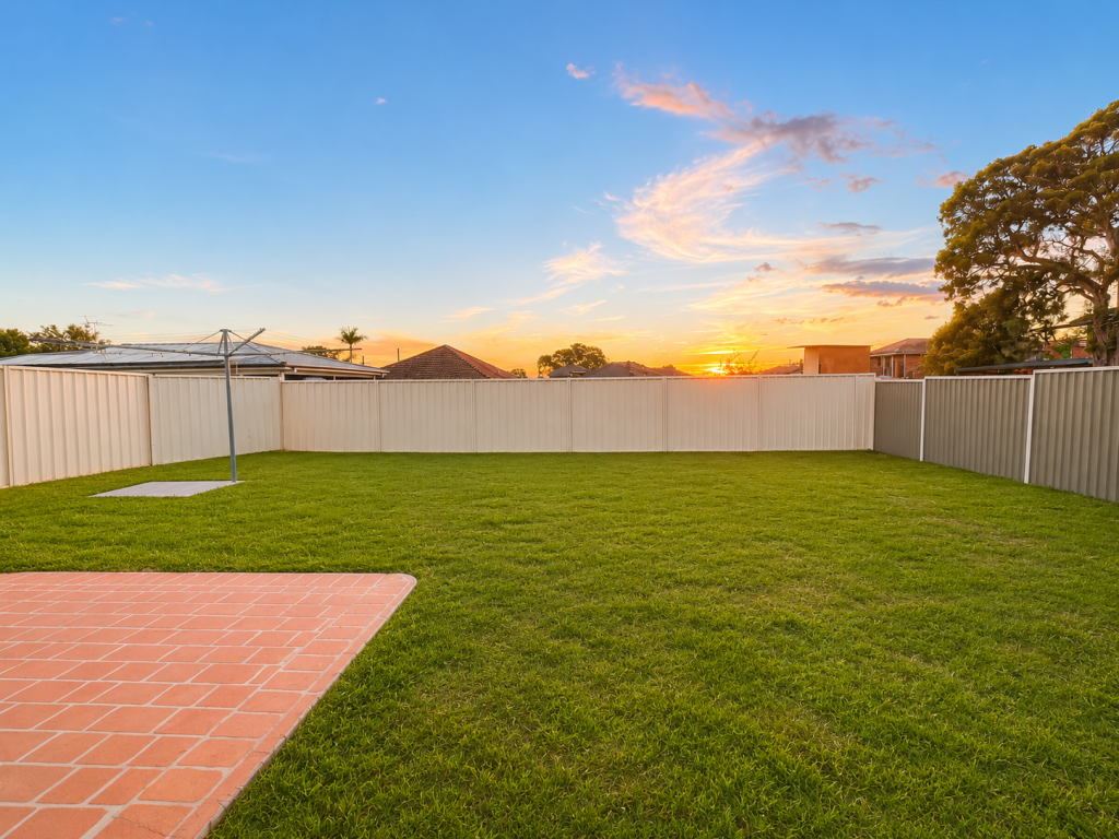 12 Robertson Rd, Chester Hill, NSW 2162