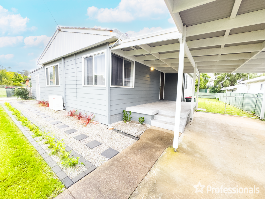 14 Warren St, South Tamworth, NSW 2340