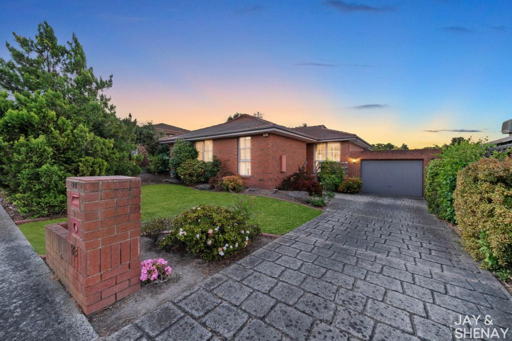 33 Granton Ave, Endeavour Hills, VIC 3802