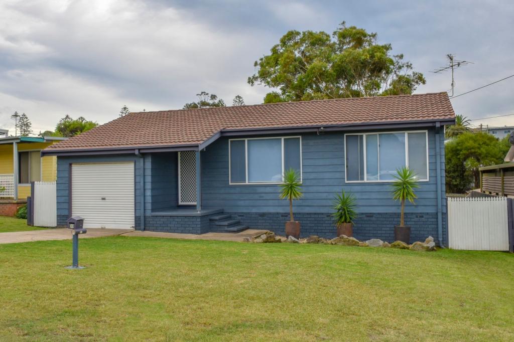 30 Beach St, Tuross Head, NSW 2537