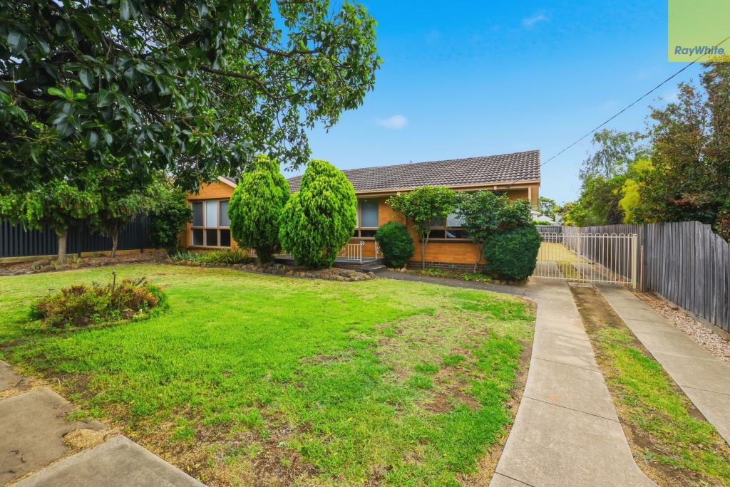 2 Lorraine Pl, Bacchus Marsh, VIC 3340