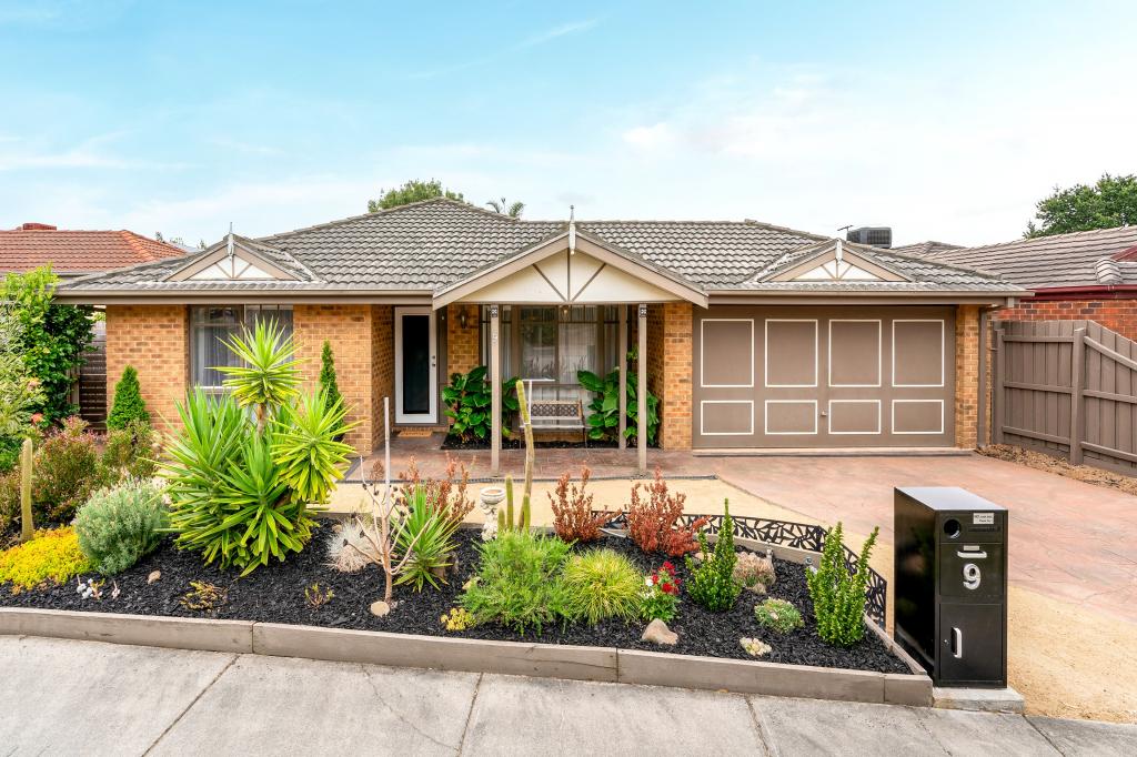 9 Noel Rd, Langwarrin, VIC 3910