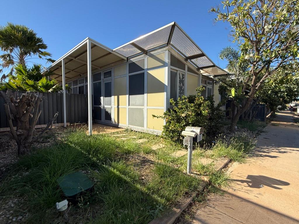35 Tharnda Rd, Baynton, WA 6714