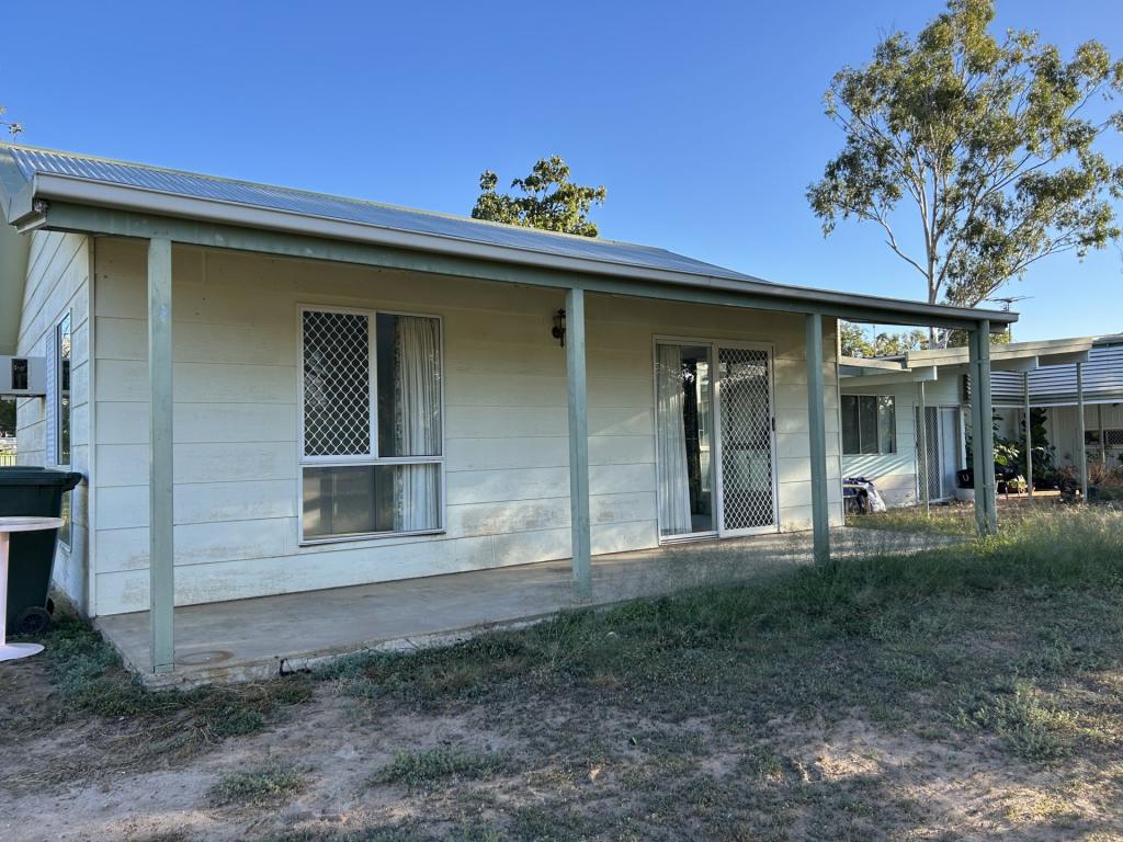 32-34 Miscamble St, Roma, QLD 4455