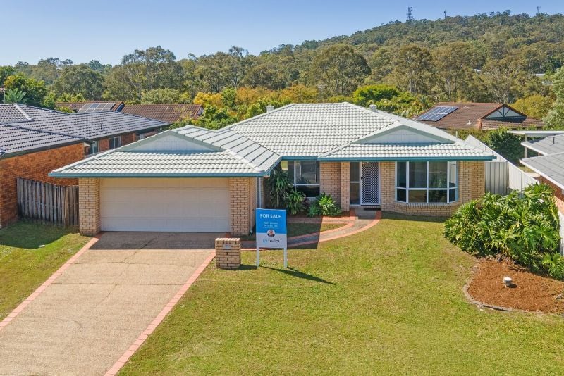 3 County Cl, Parkwood, QLD 4214