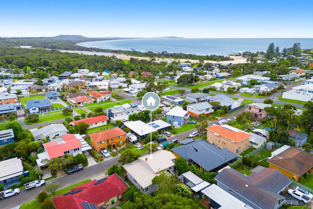 20 Hodgson St, Crescent Head, NSW 2440