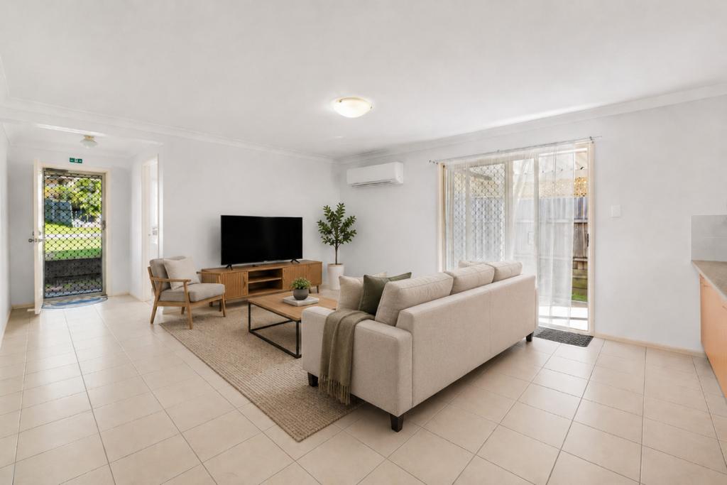18 Whipbird St, Bellbird Park, QLD 4300