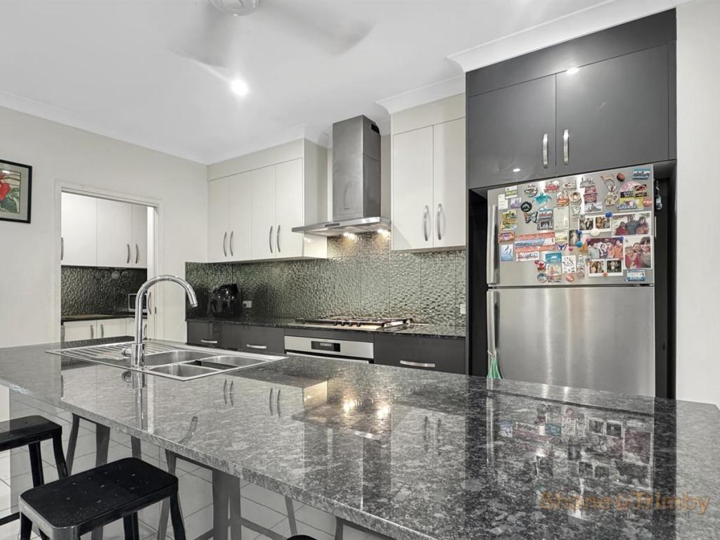 11 Marino Cl, Redlynch, QLD 4870