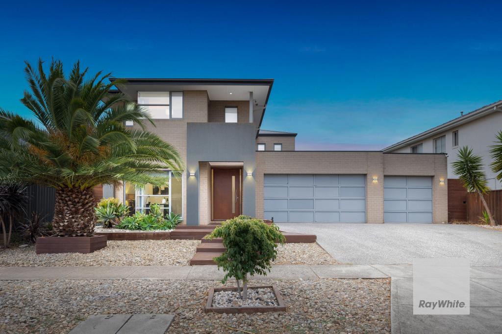 18 Pyrmont Tce, Taylors Hill, VIC 3037