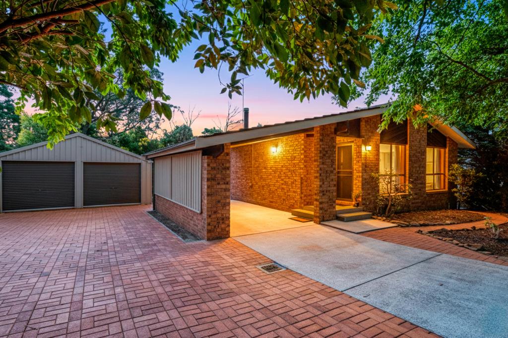 19 Shortland St, Wentworth Falls, NSW 2782