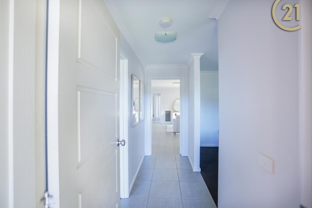 77 Songlark Cres, Thurgoona, NSW 2640