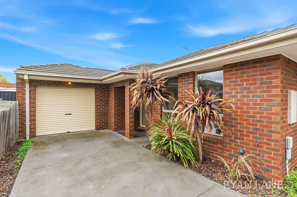 2/181 Civic Pde, Altona, VIC 3018