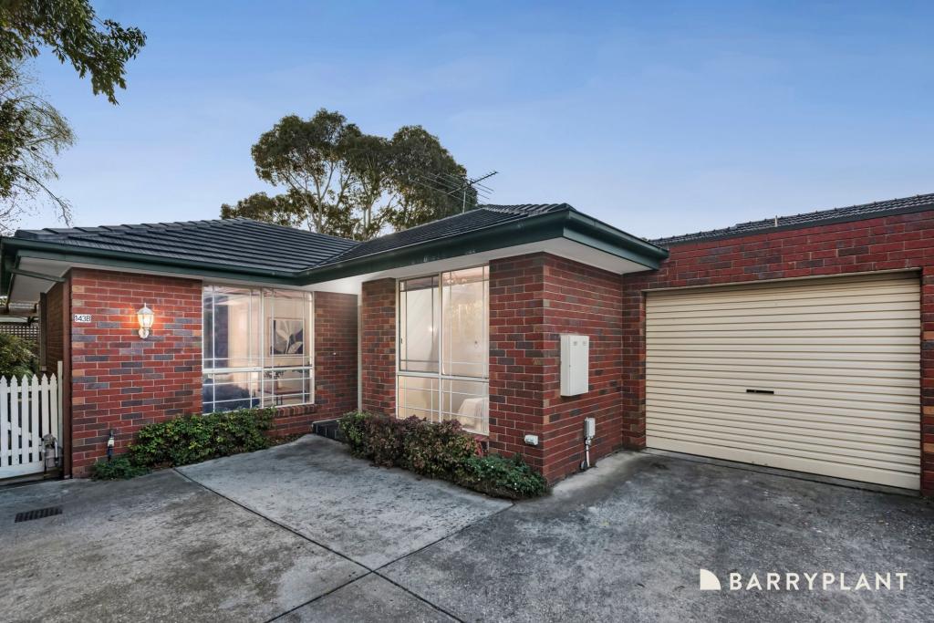 143b Deakin St, Essendon, VIC 3040