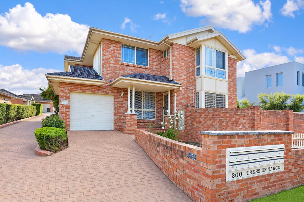 1/200 Targo Rd, Girraween, NSW 2145
