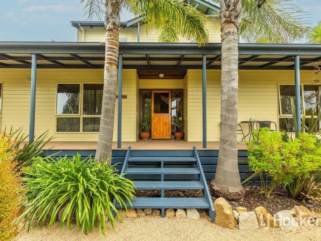 3 Lake Valley Way, Newlands Arm, VIC 3875