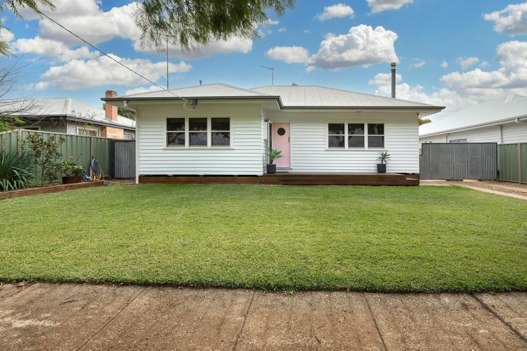 4 Whittaker St, Swan Hill, VIC 3585