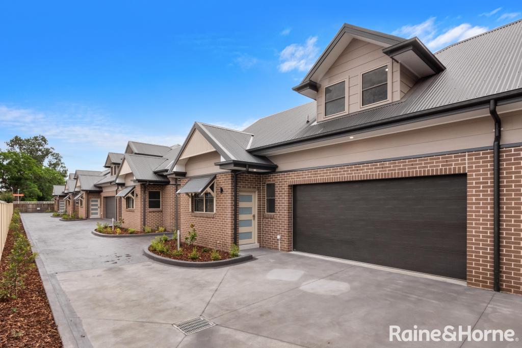 2/62 WINDSOR ST, RICHMOND, NSW 2753