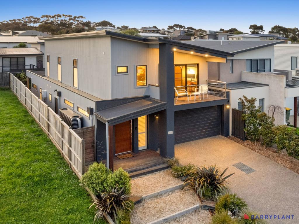 3 Goodenia Pl, Cowes, VIC 3922