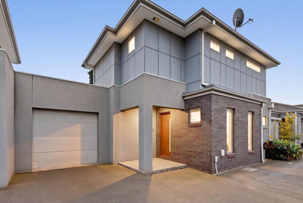 2/20 Stenhouse Ave, Brooklyn, VIC 3012