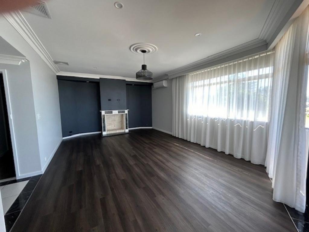 1a Coral Ave, Tuncurry, NSW 2428