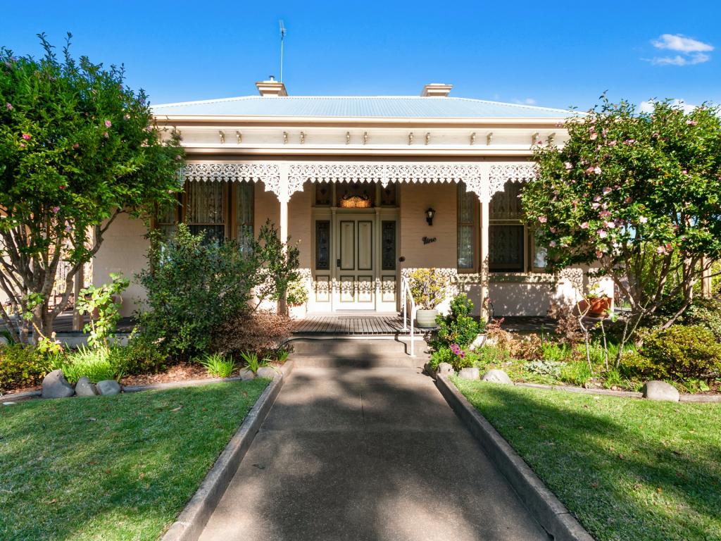 9 Pearson St, Bairnsdale, VIC 3875