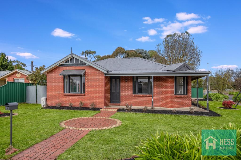 2 Cottage Cres, Kilmore, VIC 3764