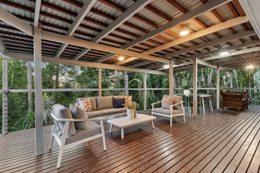 10 Hutton Rd, Arana Hills, QLD 4054