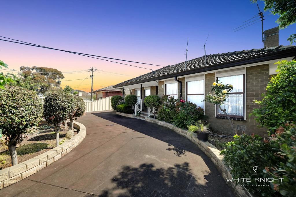 27 LESLIE ST, ST ALBANS, VIC 3021