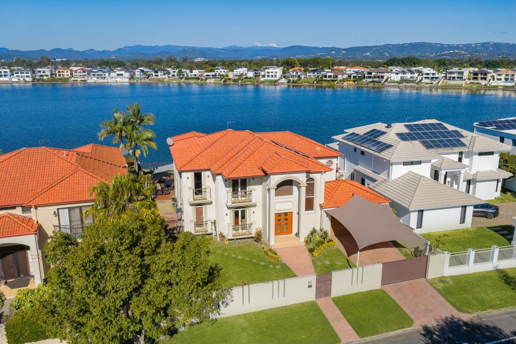 85 Edinburgh Rd, Benowa, QLD 4217