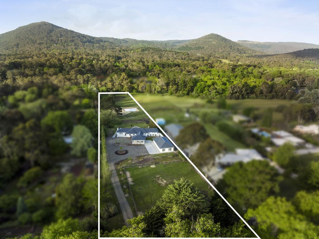 26 Honour Ave, Mount Macedon, VIC 3441