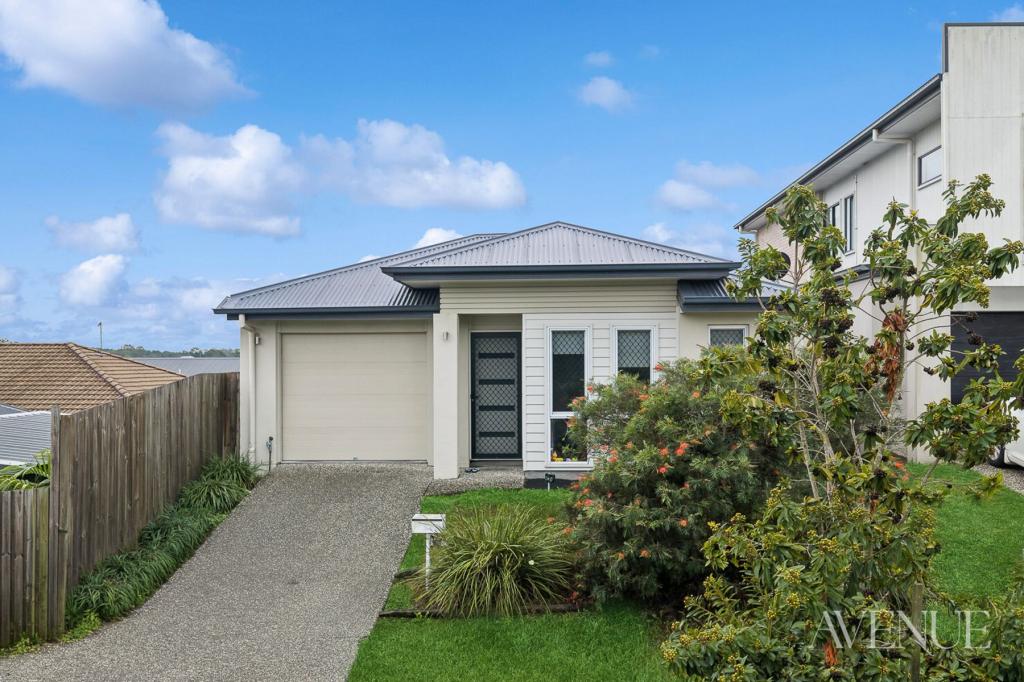 27 Mount Huntley St, Park Ridge, QLD 4125