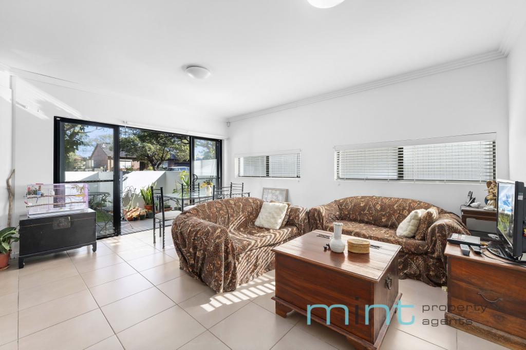 1/8 Hampton St, Croydon Park, NSW 2133