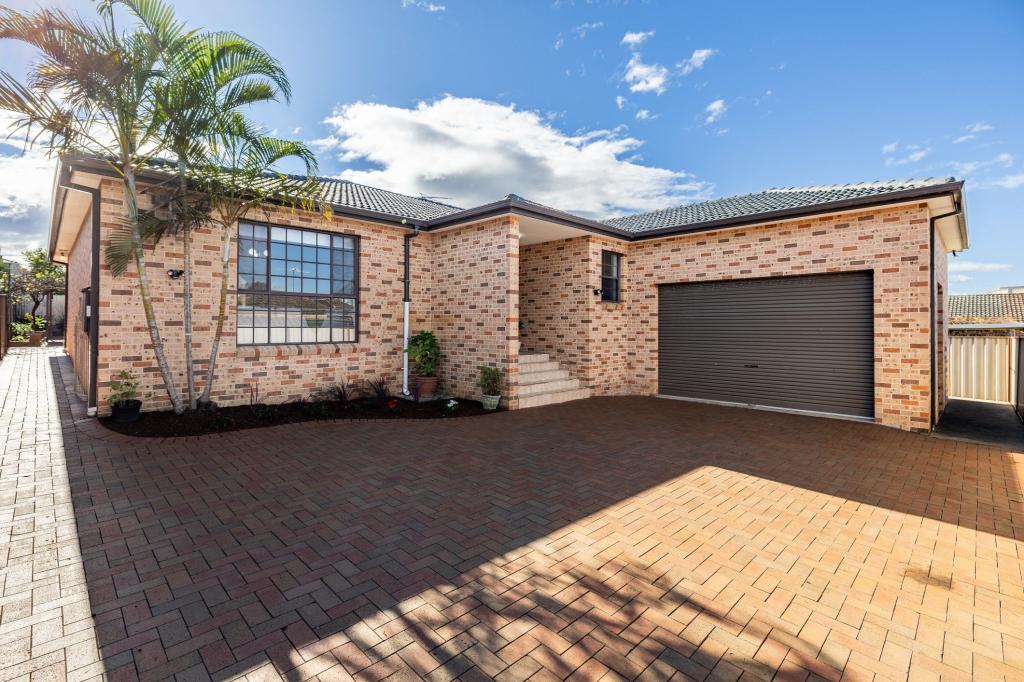 17a Old Kent Rd, Greenacre, NSW 2190