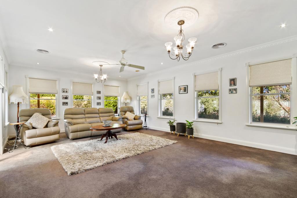 36 Dowling Ct, Wurruk, VIC 3850