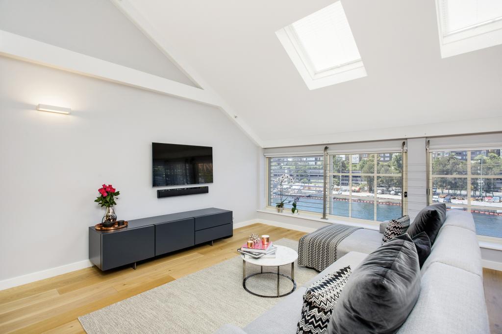 526/6 Cowper Wharf Rd, Woolloomooloo, NSW 2011