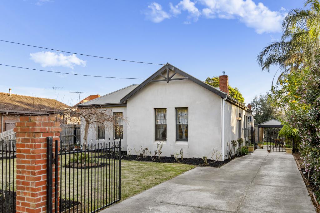 3 Waxman Pde, Brunswick West, VIC 3055