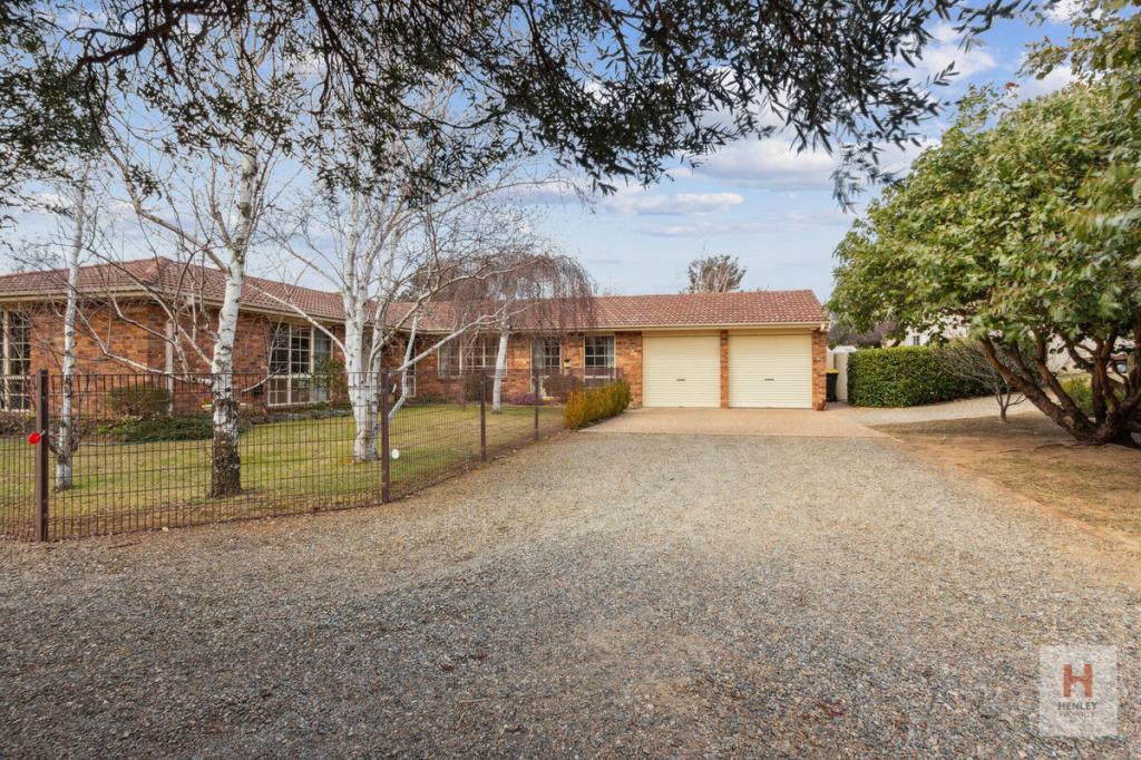 12 O'BRIEN AVE, BERRIDALE, NSW 2628