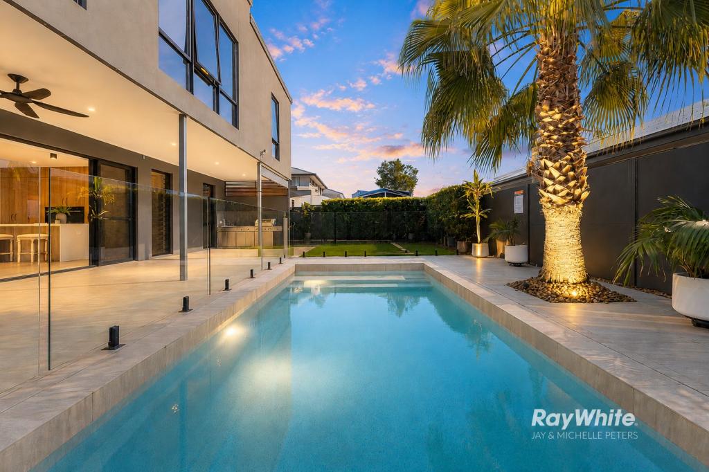 113 Morna St, Newport, QLD 4020