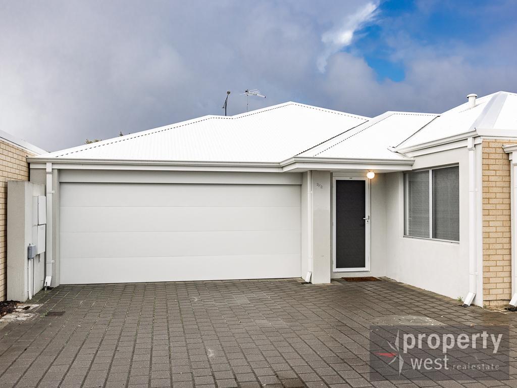 3/2 Redheart Rd, Carramar, WA 6031