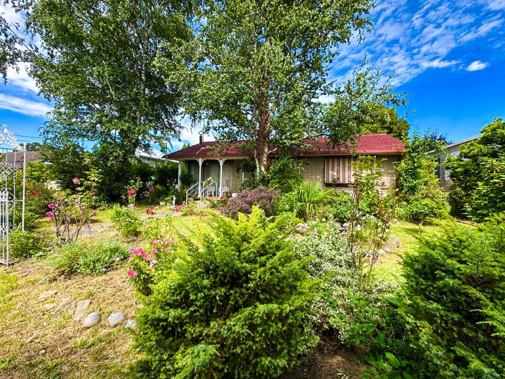 96 Winton St, Tumbarumba, NSW 2653