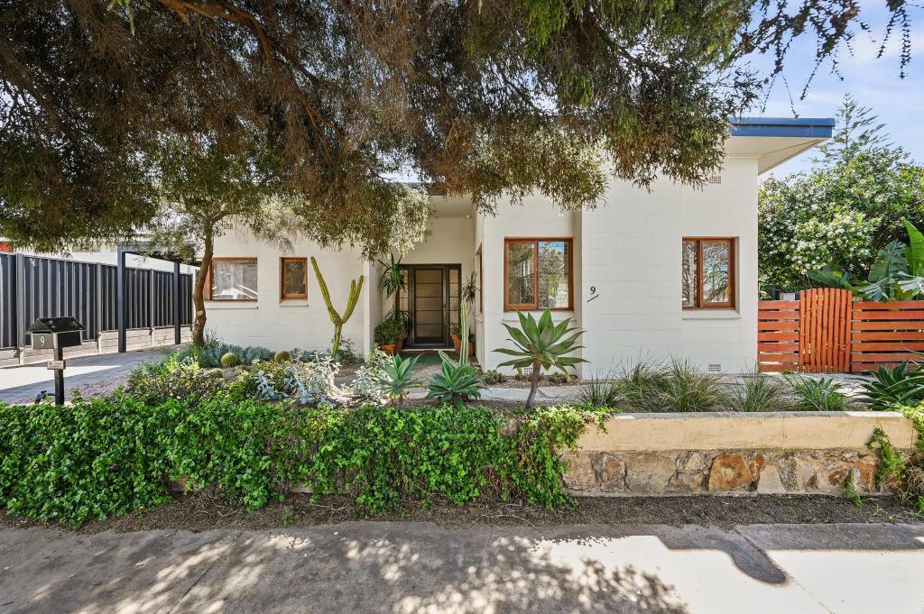 9 CHESTER ST, LARGS BAY, SA 5016